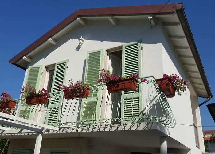 Le Mura Feriehus Marina di Pietrasanta